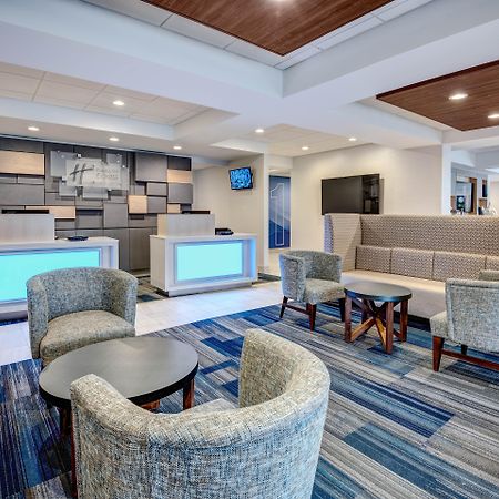 Holiday Inn Express Woodbridge By Ihg Avenel Exteriör bild
